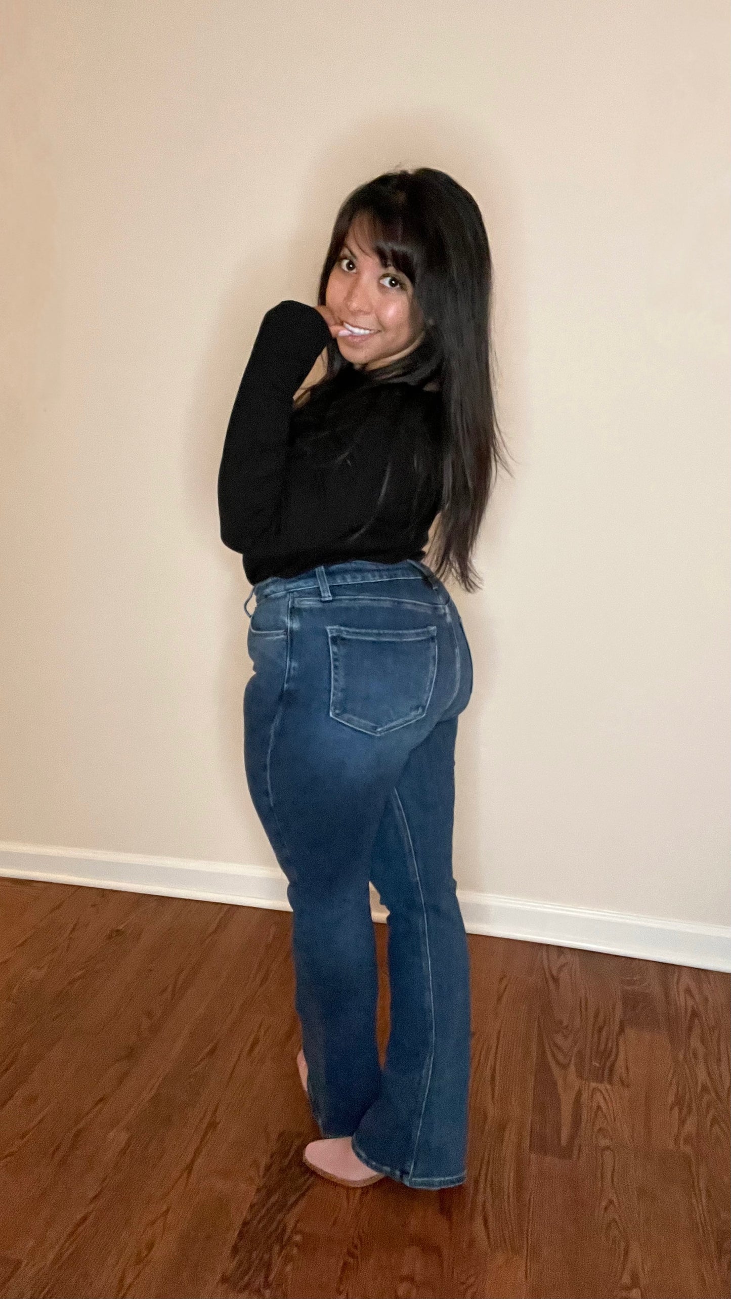 Minimalist - Petite Dark Wash Flare Jeans