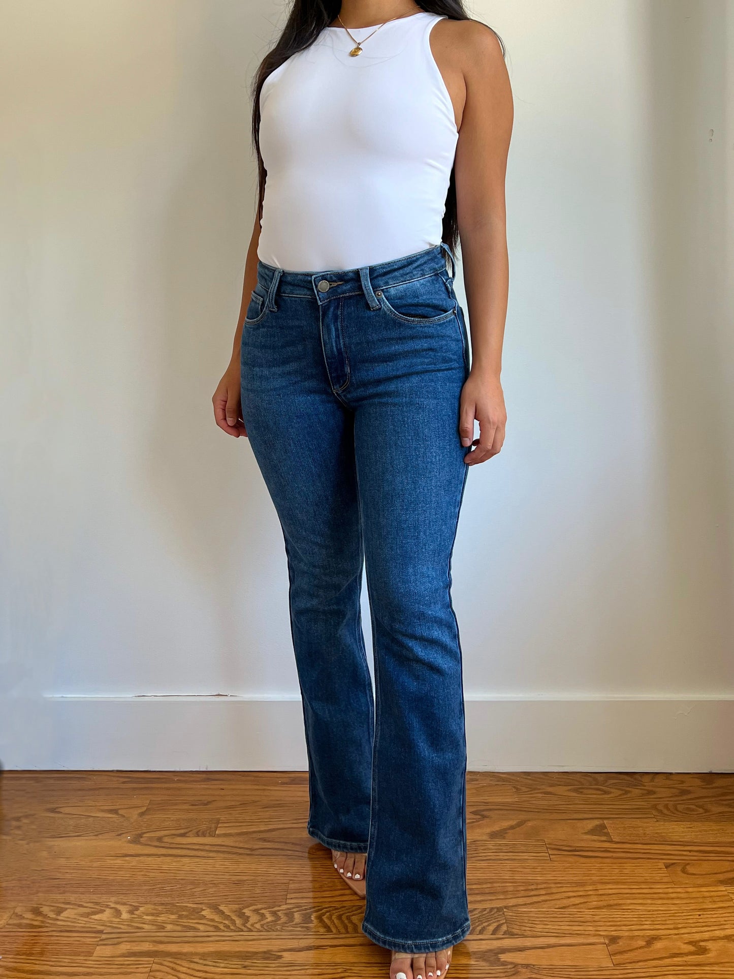 Minimalist - Petite Dark Wash Flare Jeans